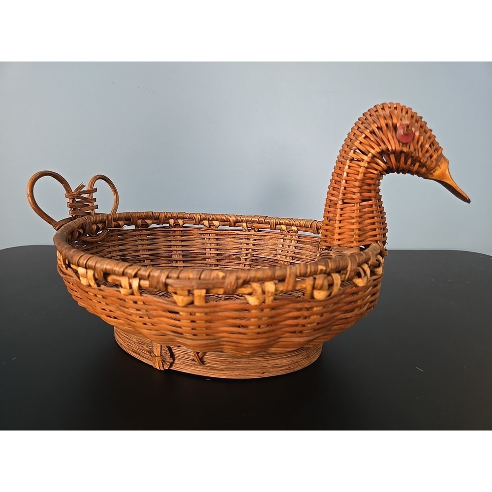 Vintage Wicker Duck Basket Woven Rattan Wood‎ Beak Farmhouse Country Animal Boho